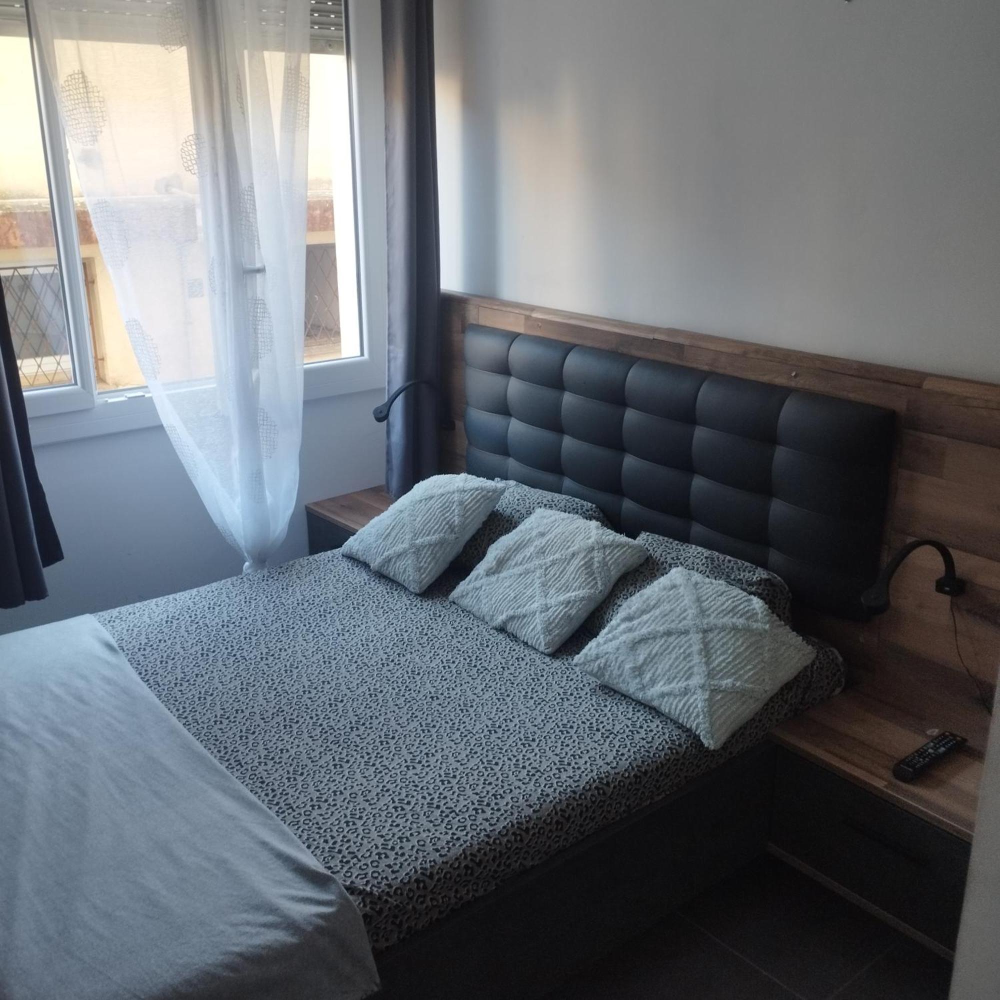 Jolie 2P Au Centre De Golfe-Juan A 2Mn Des Plages 발로리스 외부 사진